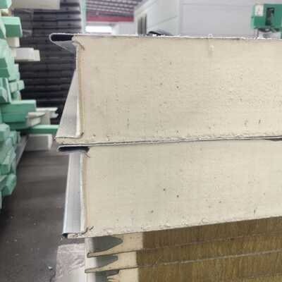 Thermal Conductivity Less Than 0.02 W/mK Corrosion Resistant Lightweight PIR Roof Panels for Cold Room Applications
